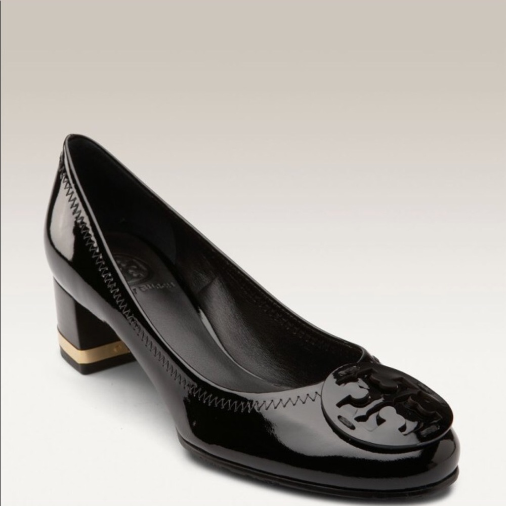 TORY BURCH AMY PATENT 2” HEELS - SZ8